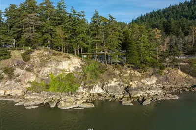 340 Cove Road