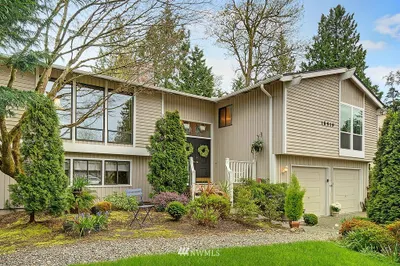 18919 SE 44th Place
