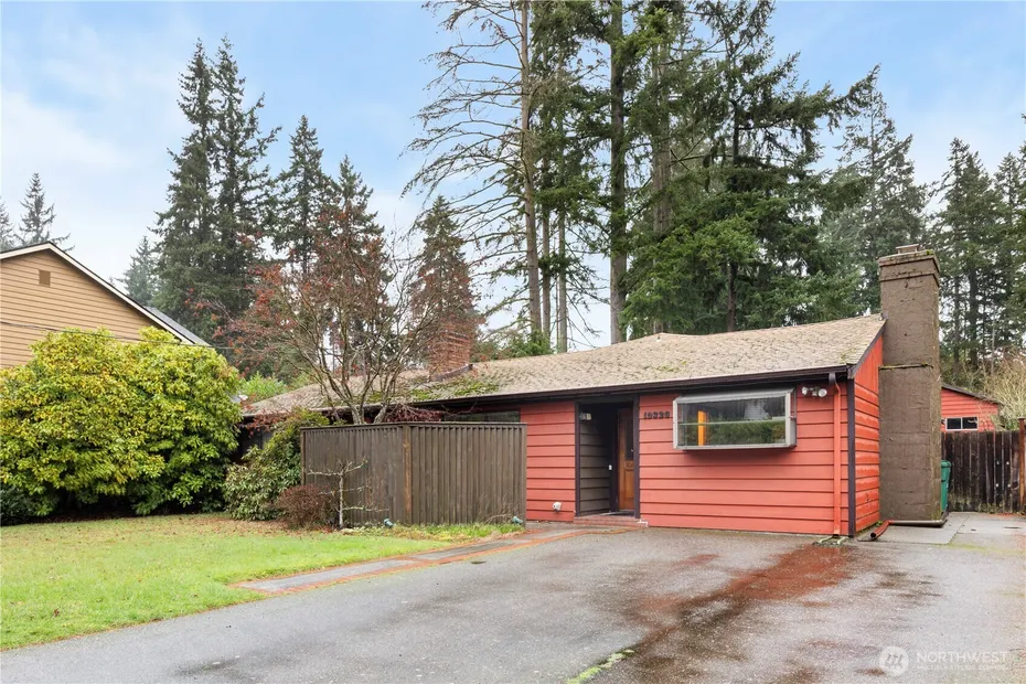 19326 5th Avenue NE Photo 1