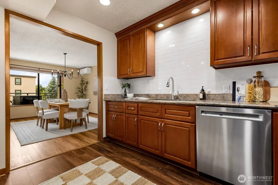 1070 5th Avenue S #207 Photo 9