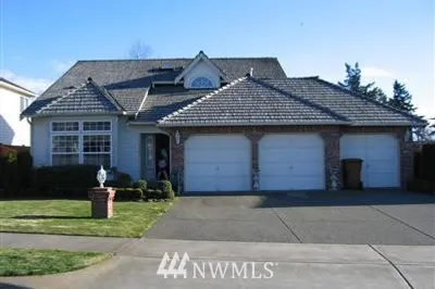 3501 Broadmoor Drive Ne