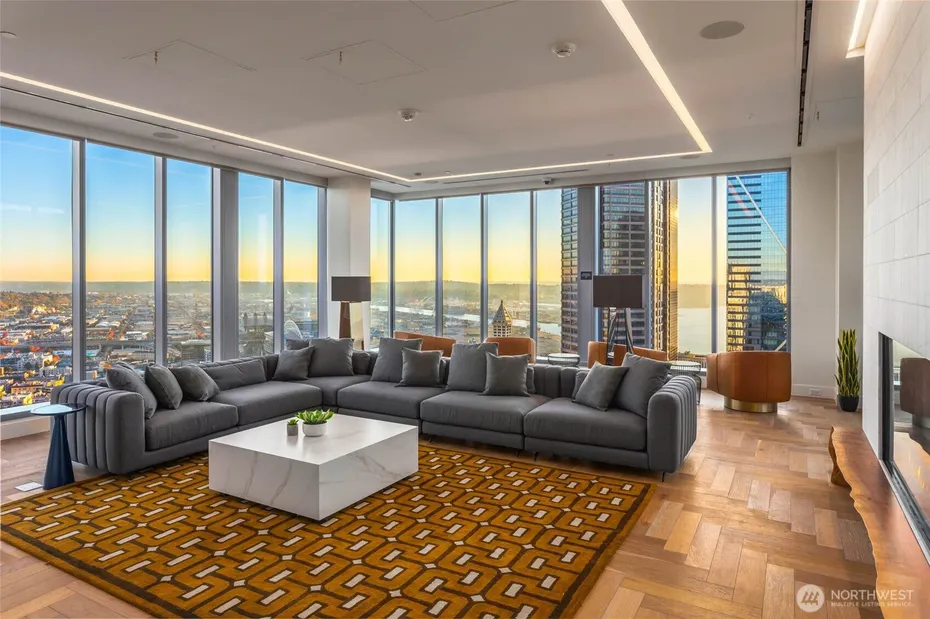 800 Columbia Street #3605 Photo 7