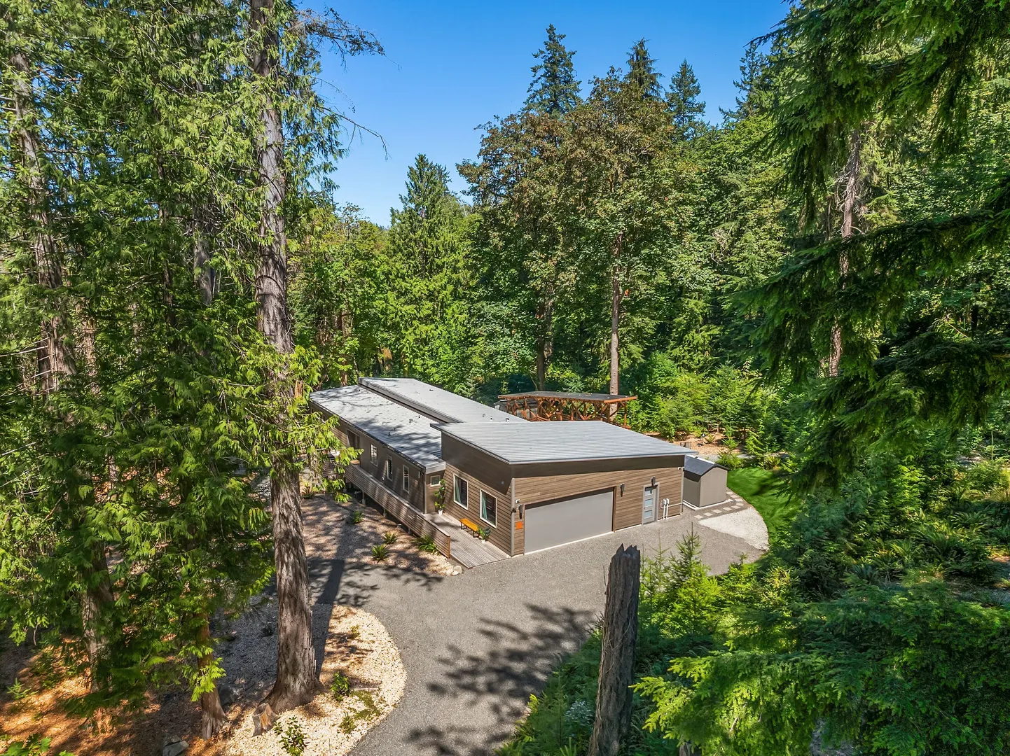 9720 NE Lofgren Road