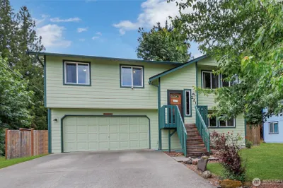 221 South Prairie Carbon River Road E
