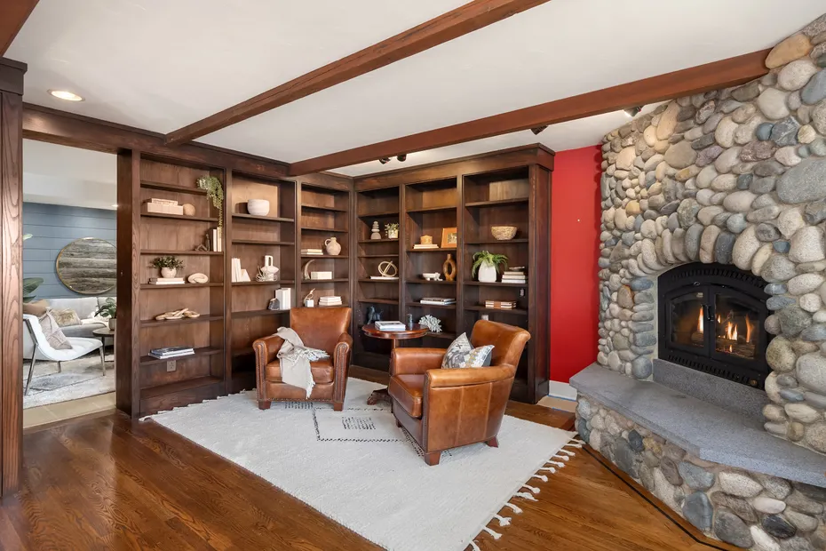 8405 Hansen Road NE Photo 36