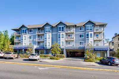 300 High School Road NE #402