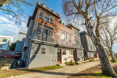 6406 22nd Ave Nw
