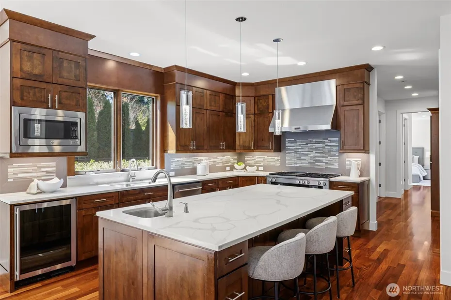 10425 NE 15th Street Photo 6