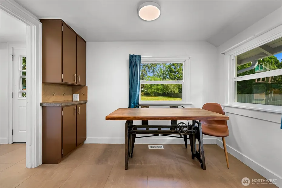 3304 Bennett Drive Photo 8