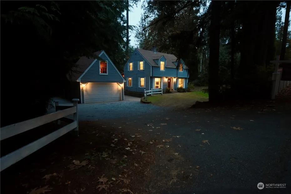 18409 160 Avenue NE Photo 1