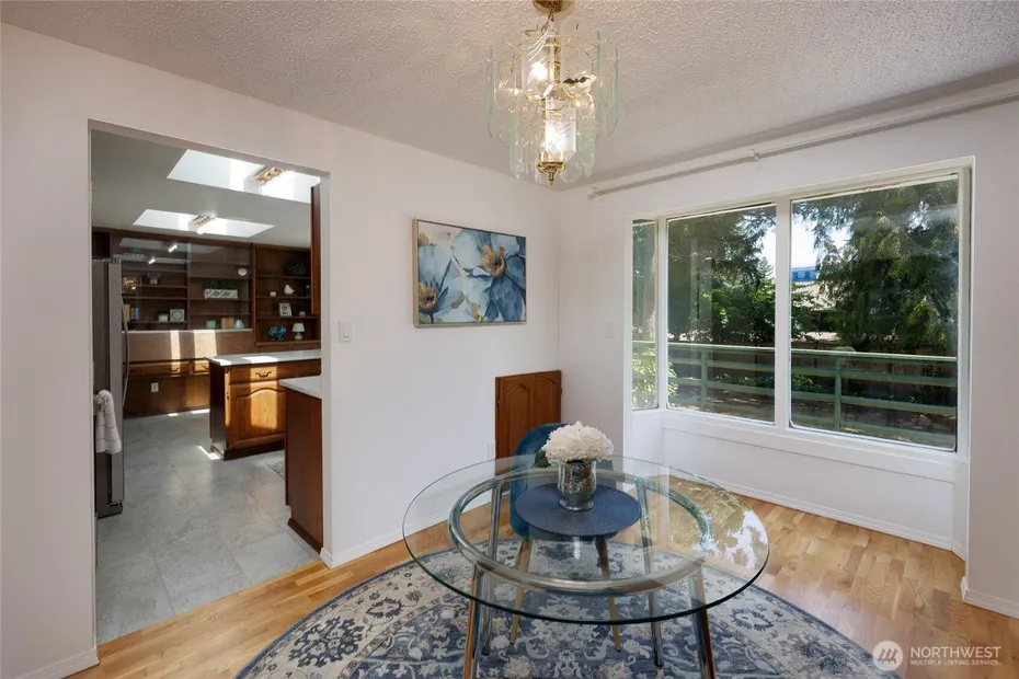 12822 NE 68th Street Photo 15