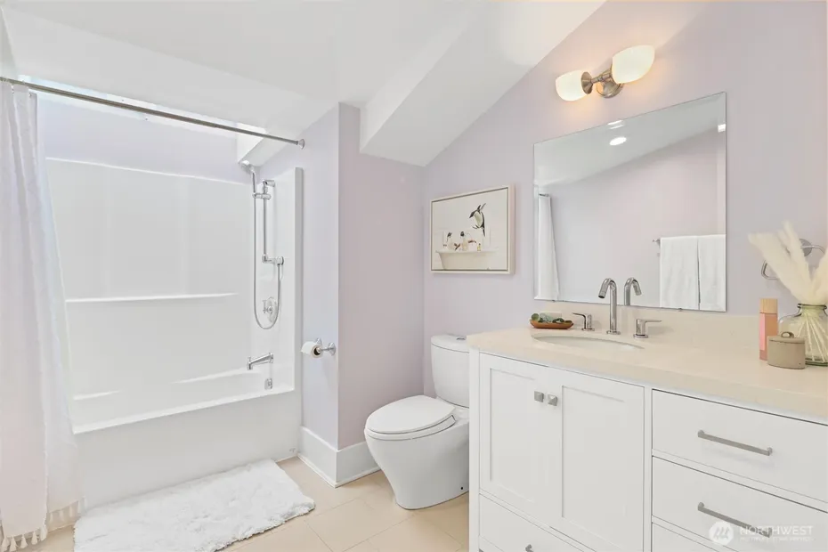 1852 E Shelby Street Photo 19