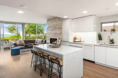 1250 Alki Avenue SW #1B