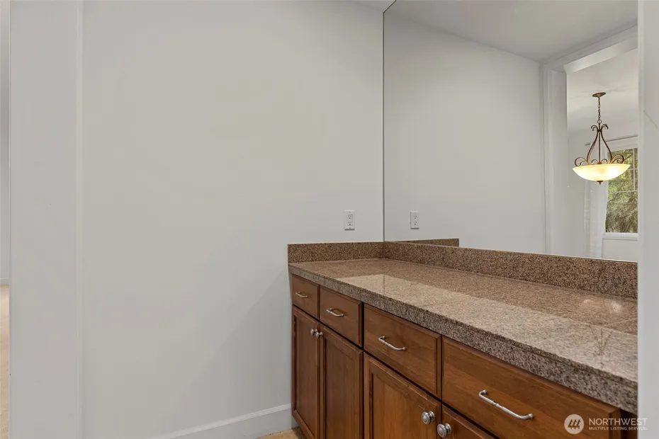 8835 NE 237th Place NE Photo 16