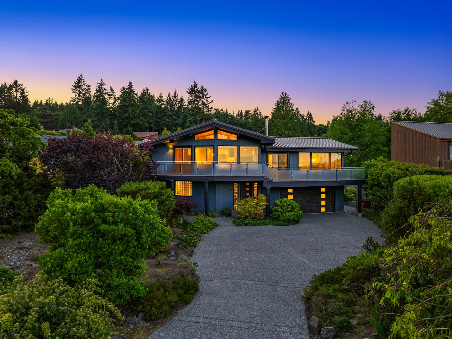 9882 Manitou Beach Drive Ne