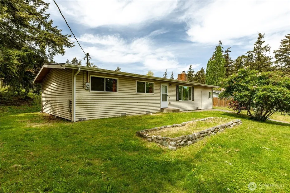 2642 Olympic Drive Photo 24