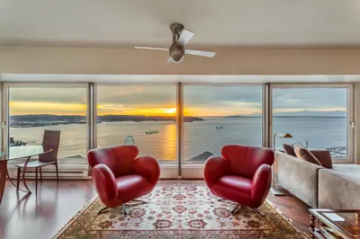 1415 2nd Ave #2409