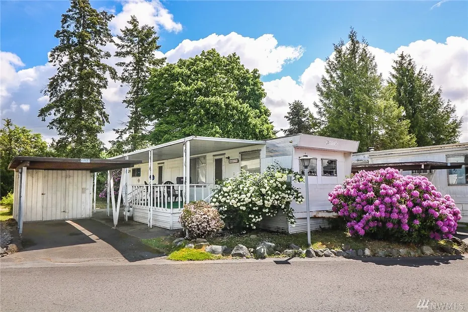18054 36th Ave S Photo 1