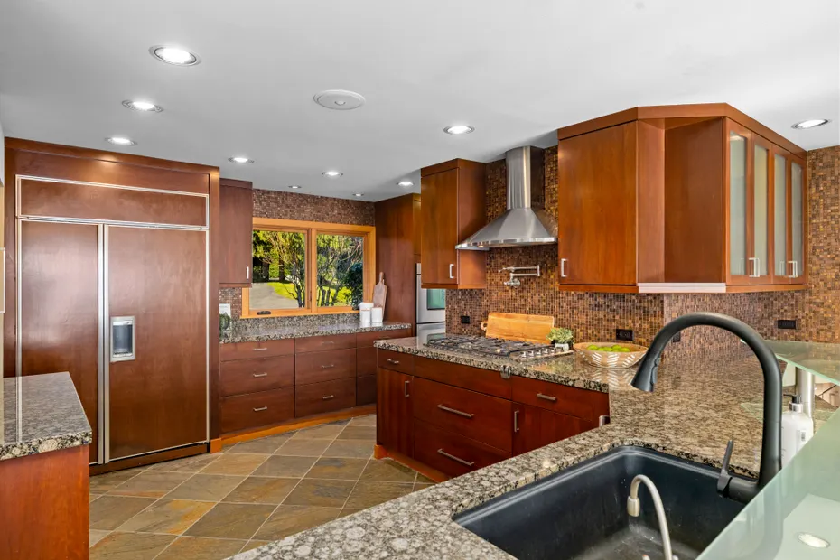24302 116th Avenue W Photo 9