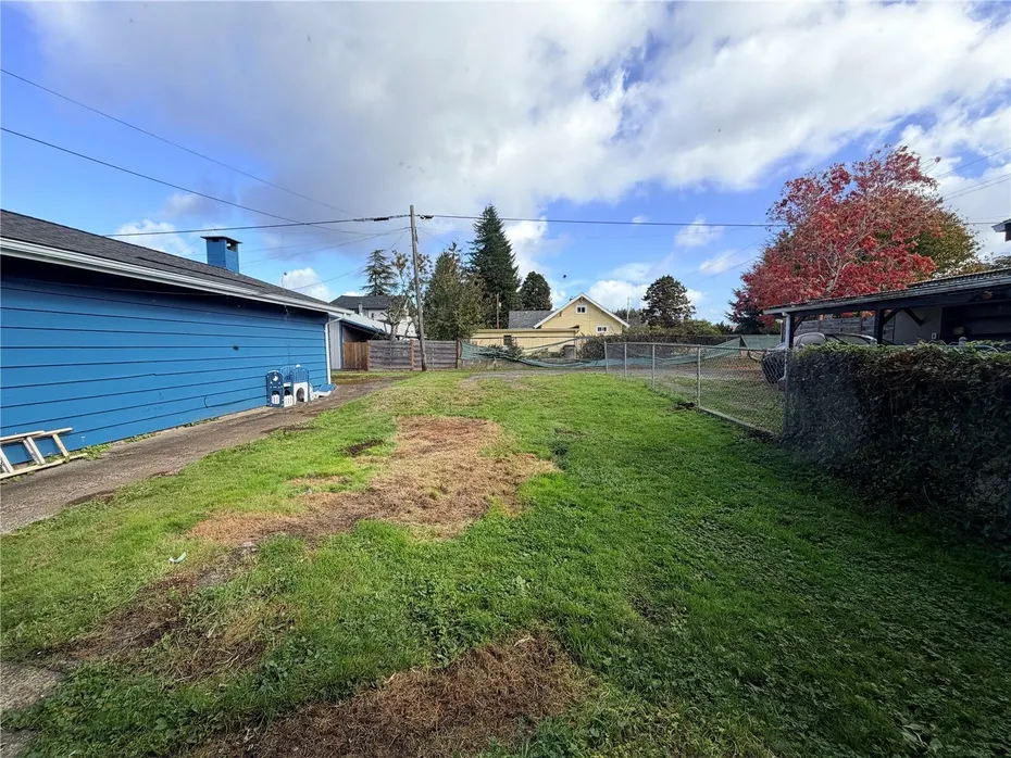 1317 5TH Street Photo 15