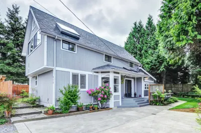 453 4th Ave S